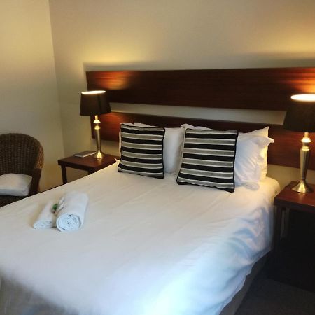 Belmont Guesthouse Блумфонтейн Екстер'єр фото