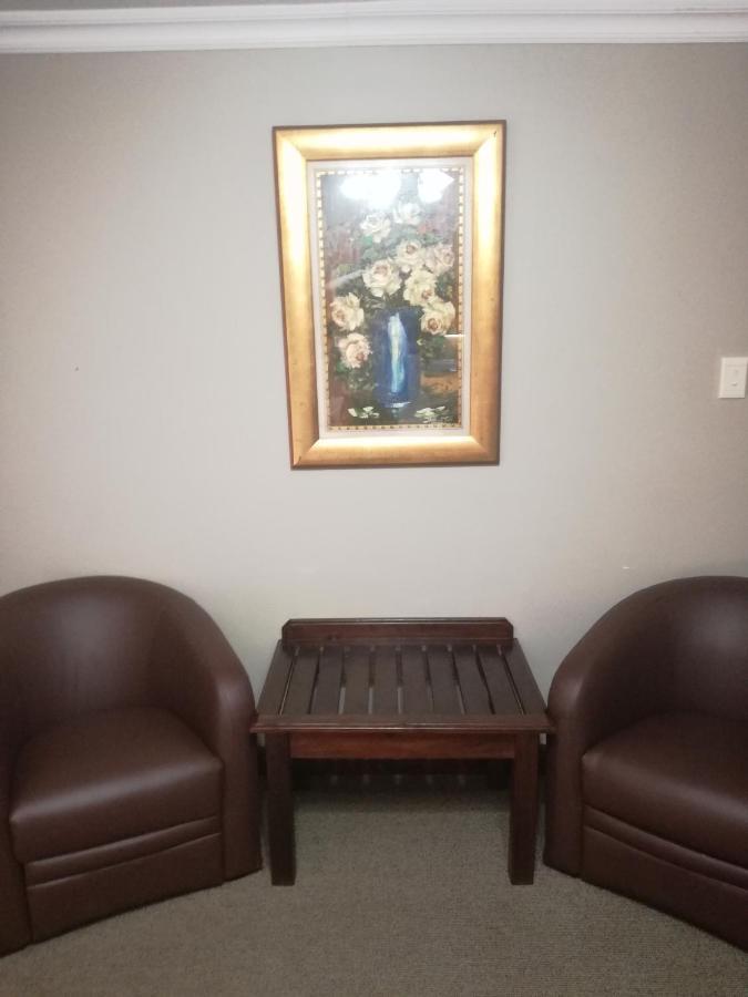 Belmont Guesthouse Блумфонтейн Екстер'єр фото